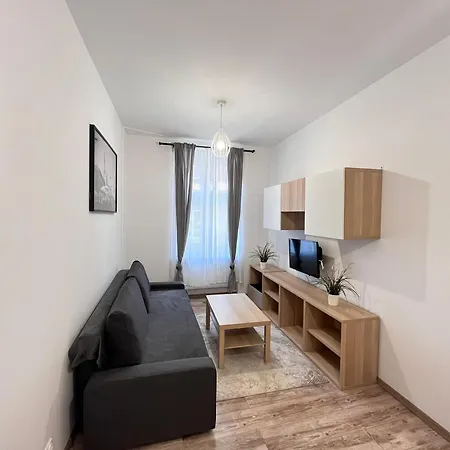 Stay99 Apartment