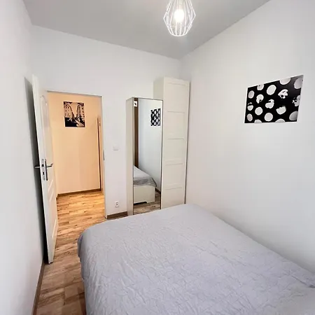 Stay99 Apartment *