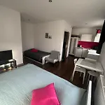 Apartmán Stay99 *